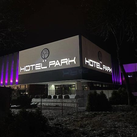 Hotel Park Опочно Экстерьер фото