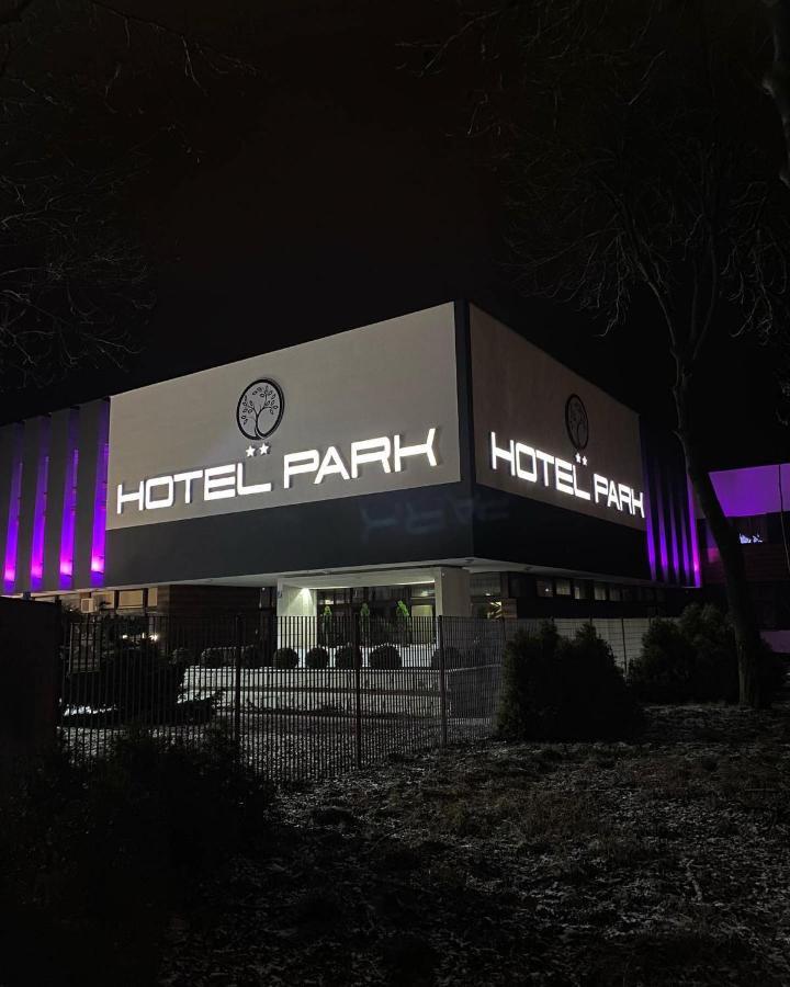 Hotel Park Опочно Экстерьер фото