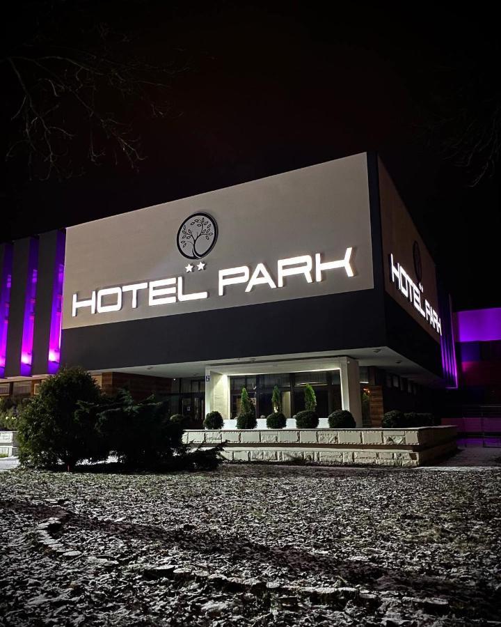 Hotel Park Опочно Экстерьер фото