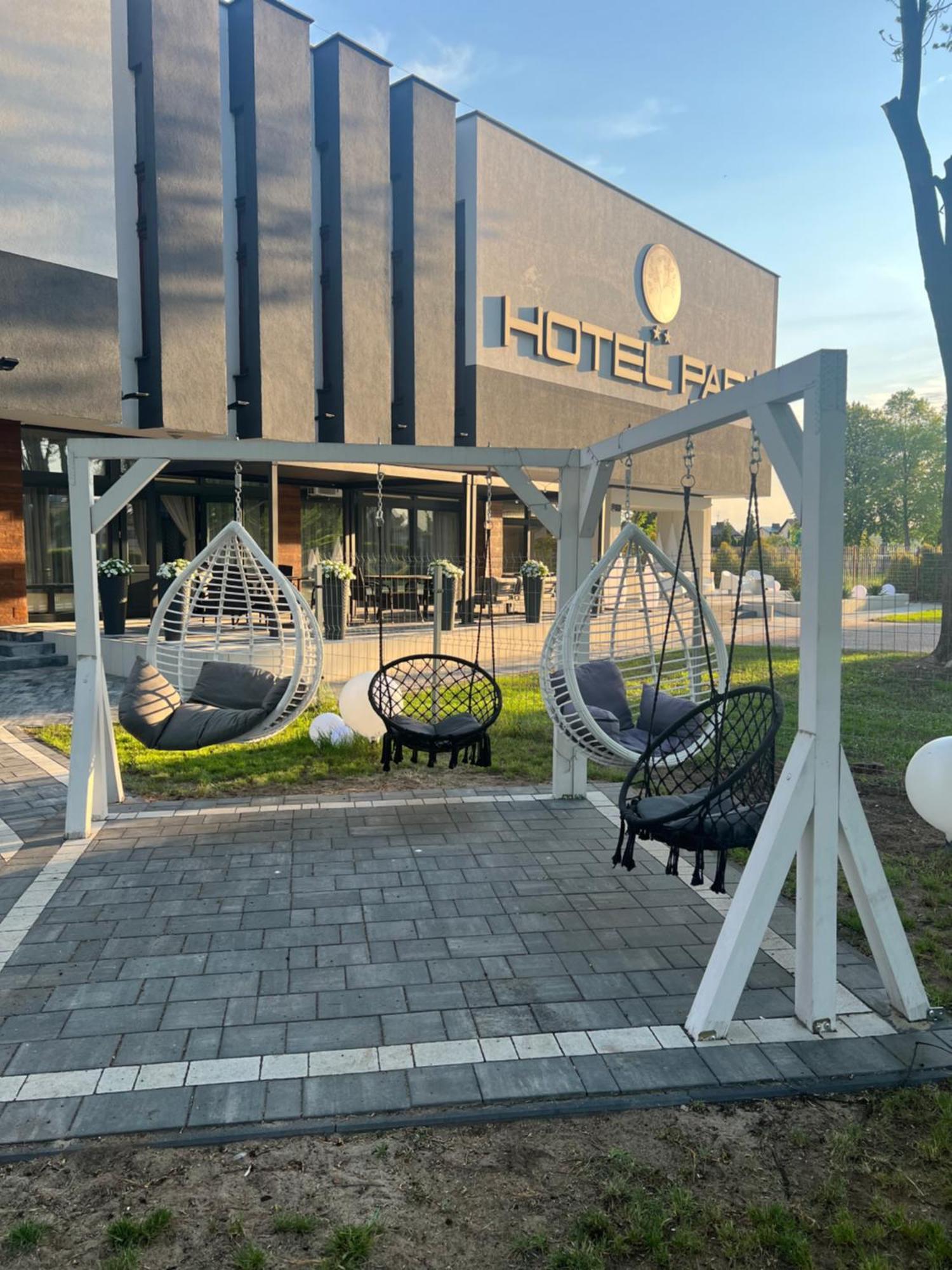 Hotel Park Опочно Экстерьер фото